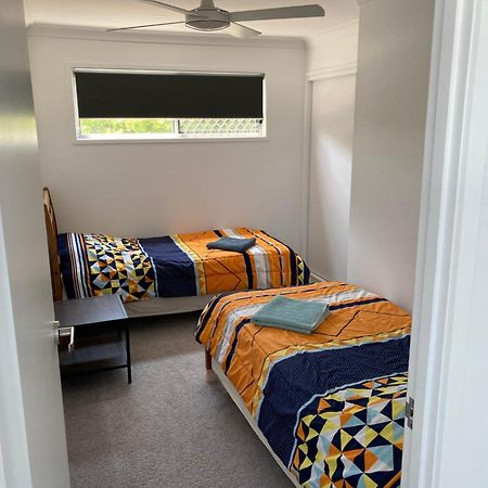 2Bd Family Or Couple Guesthouse Upstairs Near Turf Club, Hota In Bundall Gold Coast Zewnętrze zdjęcie