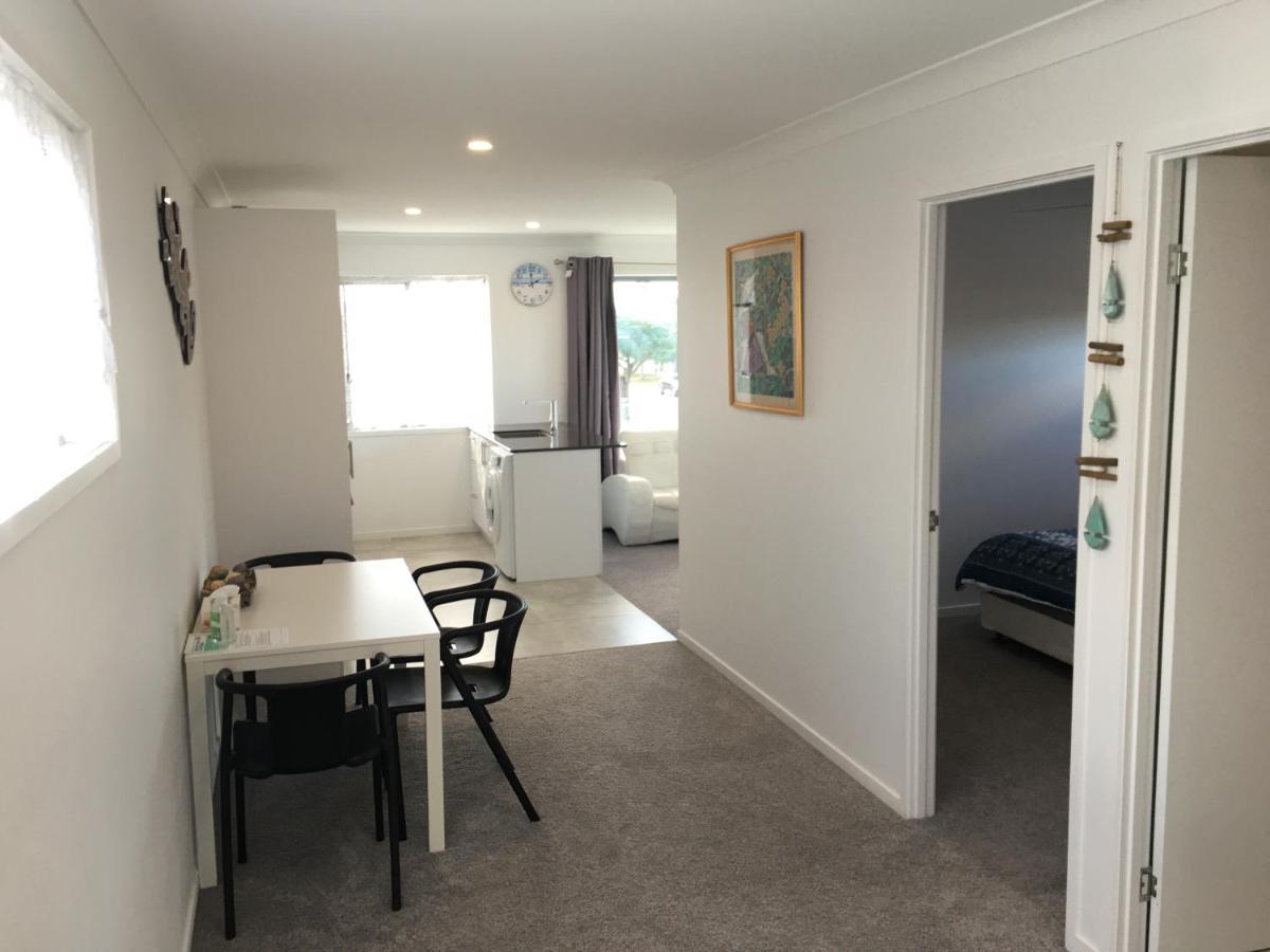 2Bd Family Or Couple Guesthouse Upstairs Near Turf Club, Hota In Bundall Gold Coast Zewnętrze zdjęcie